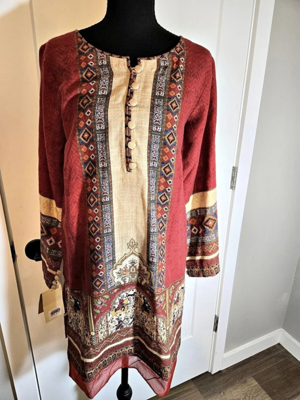 Threads & Motifs NWT Embroidered Kurti Tunic Dress